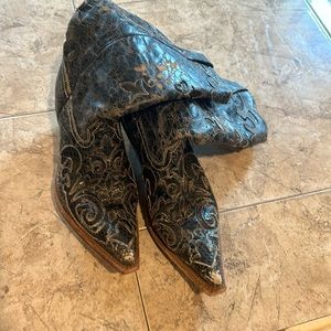 Used Vintage Corral western boots